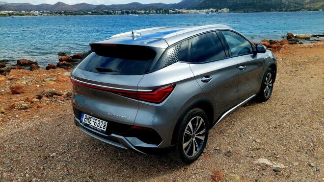 Οδηγούμε το ανανεωμένο ηλεκτρικό BYD ΑΤΤΟ 3
