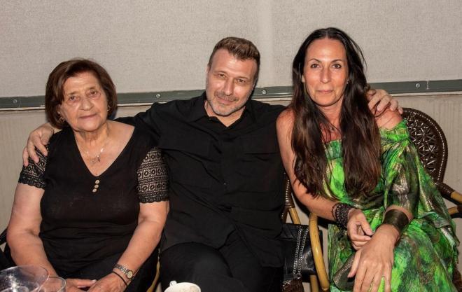 Η γιαγιά του Γιώργου Κακοσαίου, Γιάννης Πλούταρχος, Μαρία Κακοσαίου