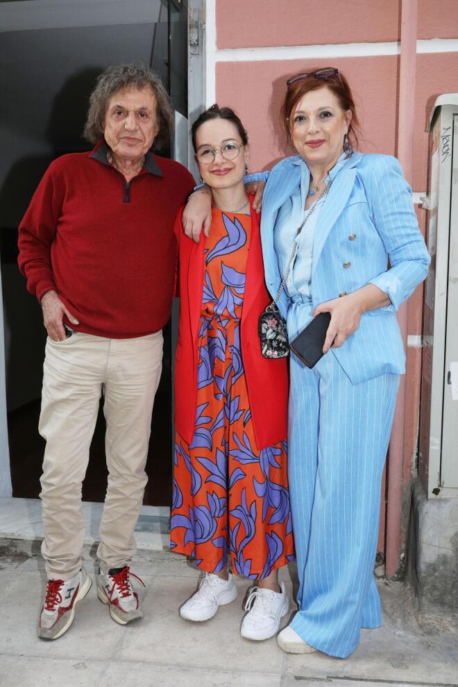 Βασίλης Παπακωνσταντίνου - Ελένη Ράντου - Νικολέττα Παπακωνσταντίνου