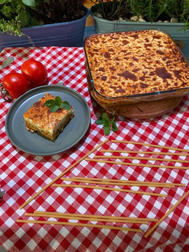 Παστίτσιο με σπιτική μπεσαμέλ που λιώνει στο στόμα- Το tip για να πετύχει