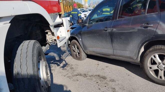 Χρειάστηκε η επέμβαση της πυροσβεστικής για να απεγκλωβιστούν οι ηλικιωμένοι - irafina.gr