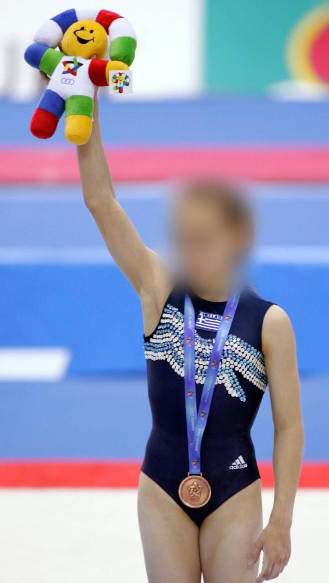 πρώην αθλήτρια ενόργανης συνελήφθη για συμμετοχή σε κύκλωμα Ρομά που πραγματοποιούσε τηλεφωνικές απάτες 6