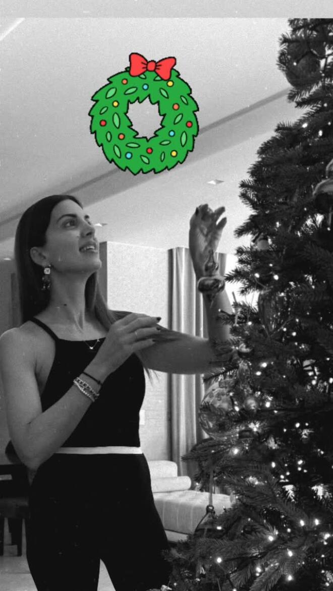 Η Σταματίνα Τσιμτσιλή στόλισε το χριστουγεννιάτικο δέντρο της για φέτος/ instagram