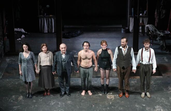 Στέλλα Βογιατζάκη-Σοφία Σεϊρλή-Δημήτρης Ήμελλος-Προμηθέας Αλειφερόπουλος-Μαριάννα Πουρέγκα-Δημήτρης Μπίτος-Αλέξανδρος Μαυρόπουλος στην πρεμιέρα Έγκλημα & Τιμωρία (2023)/ NDP ΕΛΛΗ ΠΟΥΠΟΥΛΙΔΟΥ