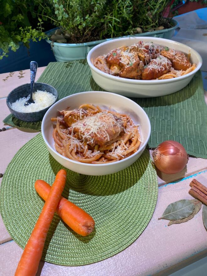 Θα κάνετε το τραπέζι στους φίλους σας; Mαγειρέψτε αυτή τη συνταγή