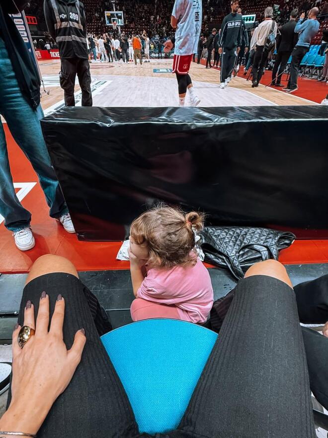 Οι φωτογραφίες που πόσταρε η Αθηνά Οικονομάκου από το ταξίδι της στο Μιλάνο