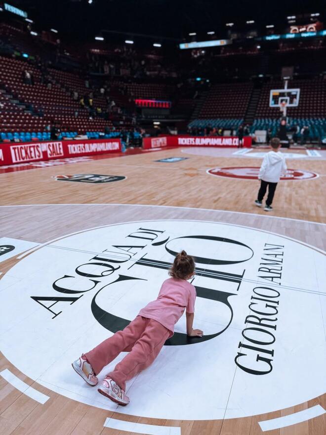 Οι φωτογραφίες που πόσταρε η Αθηνά Οικονομάκου από το ταξίδι της στο Μιλάνο