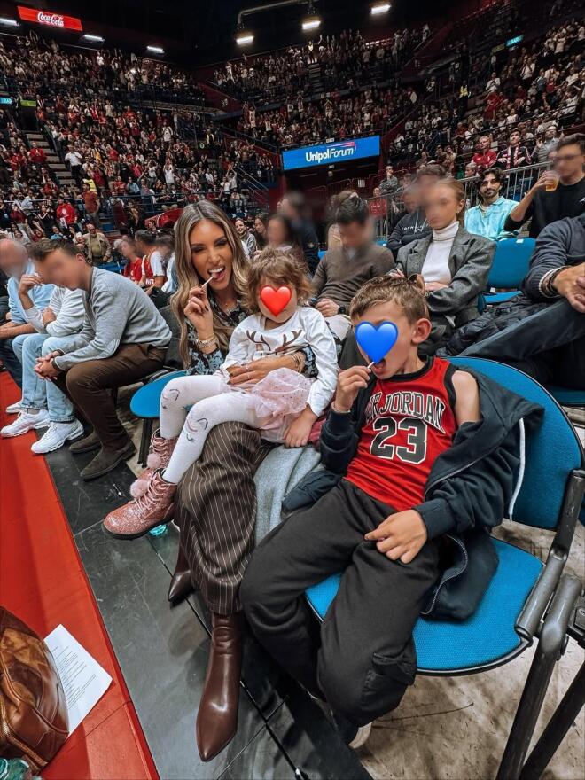 Οι φωτογραφίες που πόσταρε η Αθηνά Οικονομάκου από το ταξίδι της στο Μιλάνο