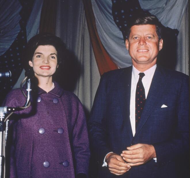 Ο Τζον Κένεντι και η σύζυγός του, Τζάκι