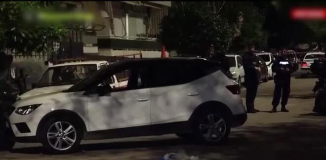 Το αυτοκίνητο του 58χρονου που ξεψύχησε μετά τον άγριο ξυλοδαρμό του στον Νέο Κόσμο