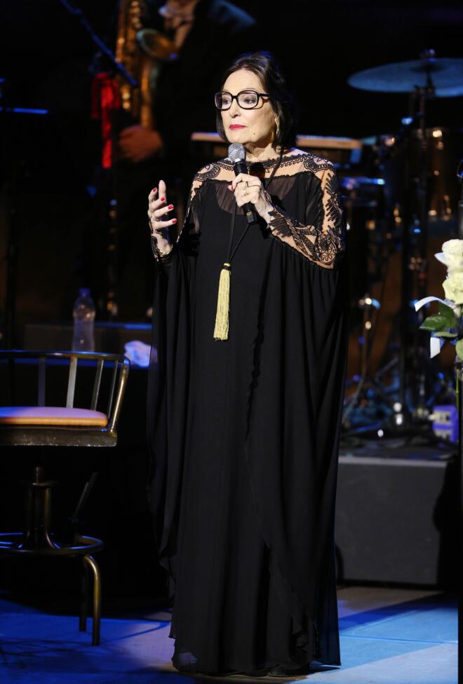 Νάνα Μούσχουρη