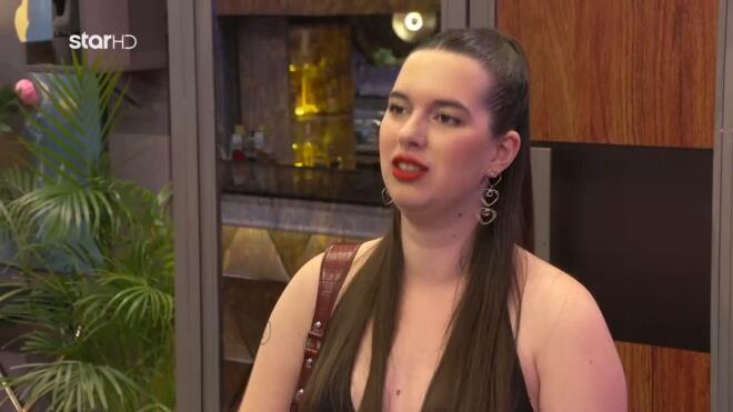 First Dates: Η Αγγελίνα εξηγεί στη Ζενεβιέβ τι είναι το... bad boy!