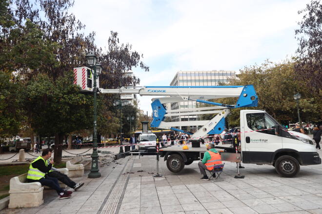 Στολισμός πλατείας Συντάγματος/ Eurokinissi Γιάννης Παναγόπουλος