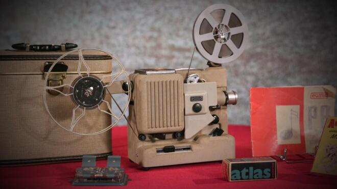 Αντικείμενο από τον Μεσοπόλεμο στο δωμάτιο αγοραστών του Cash or Trash!