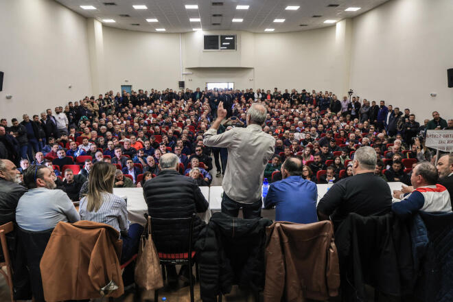 Μπλόκα και κλείσιμο τελωνείων και λιμανιών αποφάσισαν οι αγρότες