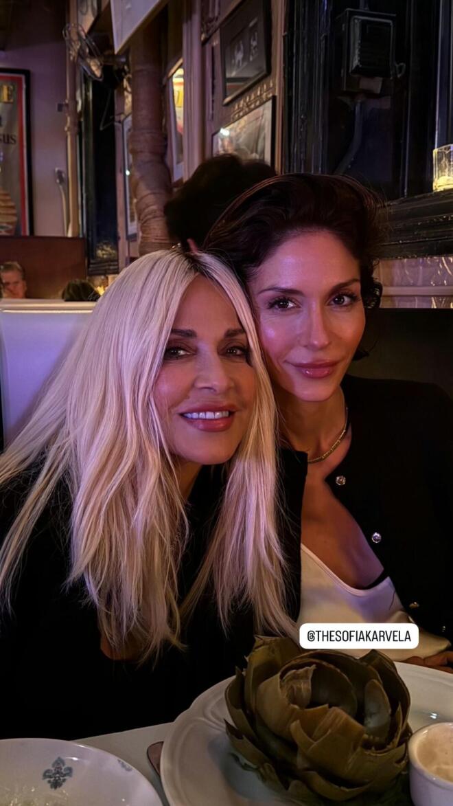 Σοφία Καρβέλα: Τα «Χρόνια πολλά» της Άννας Βίσση κι η τούρτα - έκπληξη!