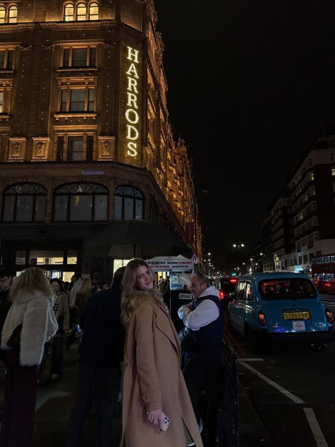 Μελίνα Νικολαΐδη: Φωτογραφίες από τη νέα καθημερινότητά της στο Λονδίνο