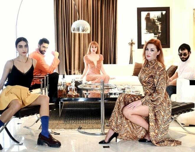 Θέατρο: Love me Tinder