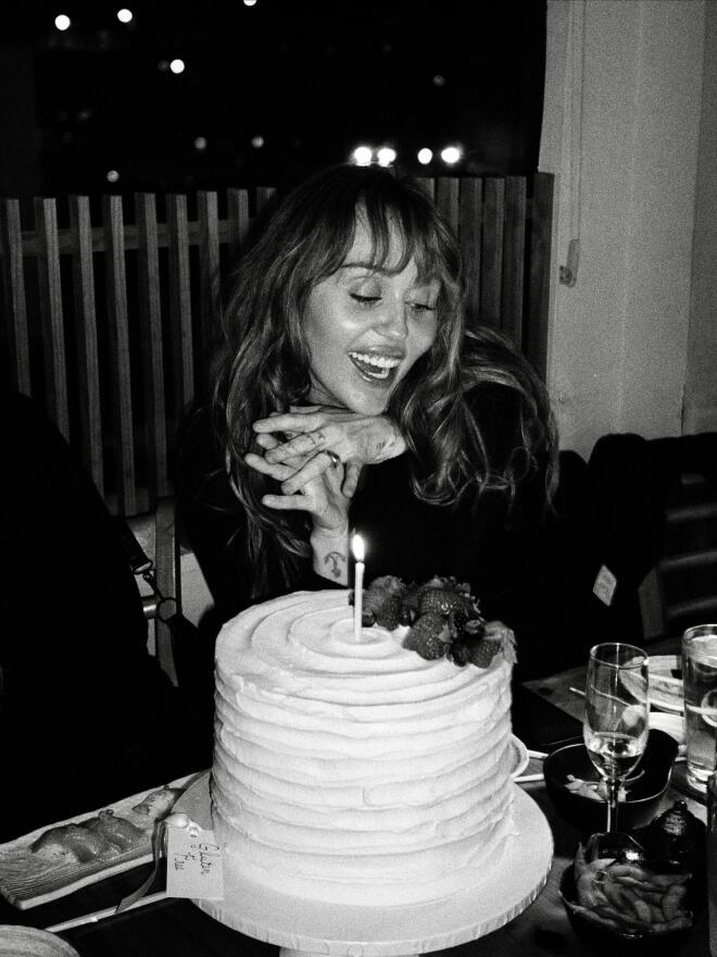 Μάιλι Σάιρους: Έγινε 33 ετών κι αυτή είναι η μοναδική ευχή που έκανε!