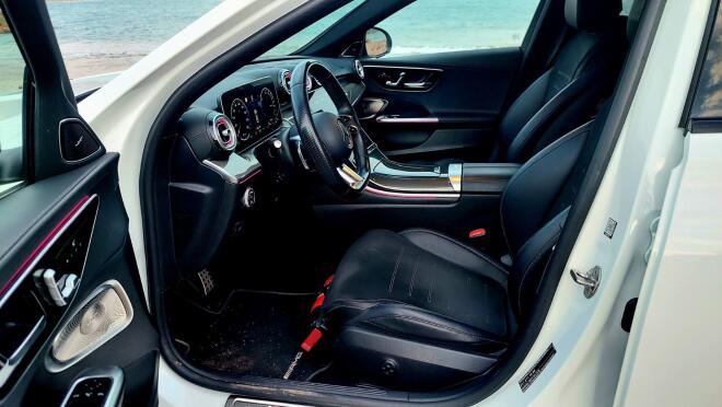 Δοκιμάζουμε τη νέα Mercedes C400e 4MATIC