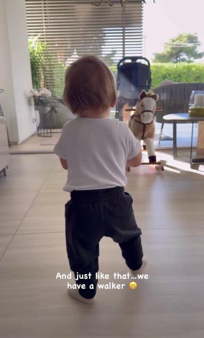 Αργυρός - Νίκα: Ο γιος τους κάνει τα πρώτα του βήματα - Το τρυφερό βίντεο!