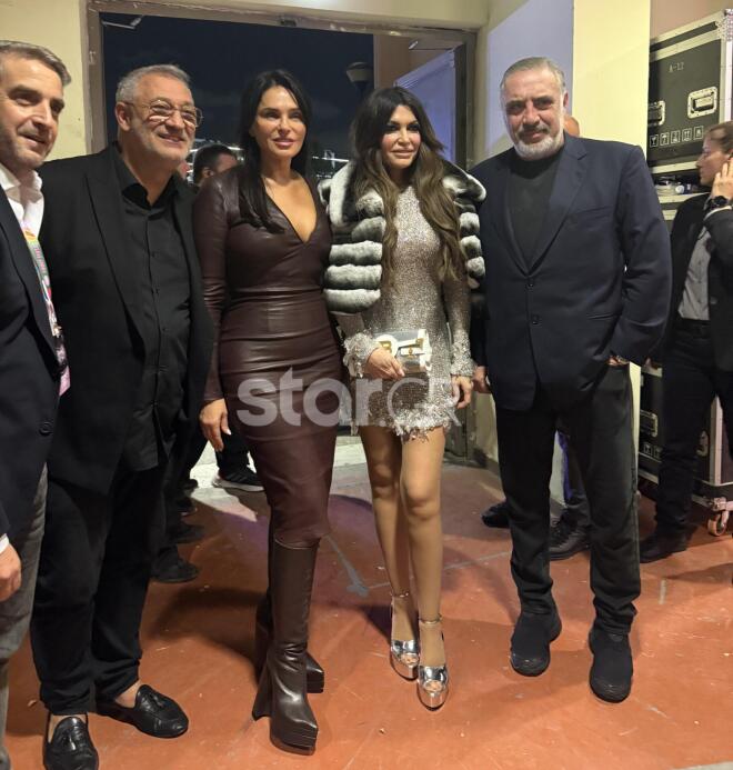 Κίμπερλι Γκίλφοϊλ: Με εντυπωσιακή μίνι τουαλέτα στο MadWalk 2025