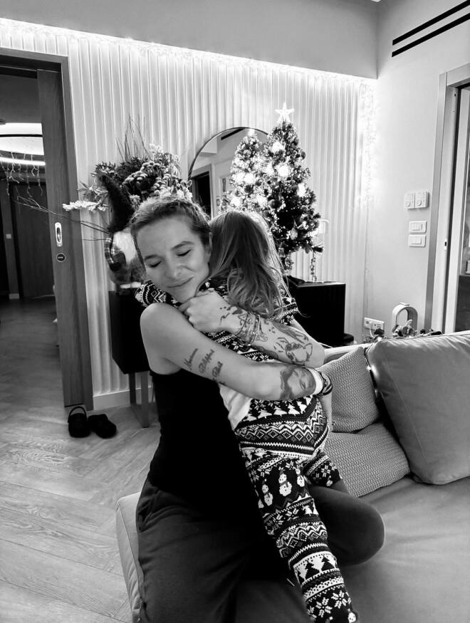 Η Εριέττα Κούρκουλου με τον μεγάλο της γιο, Νίκο