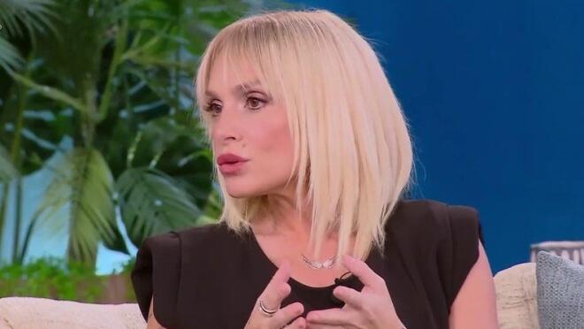 Ελεωνόρα Ζουγανέλη - Η άποψή της για τη μητρότητα: «Είναι κάτι πολύ ιερό»