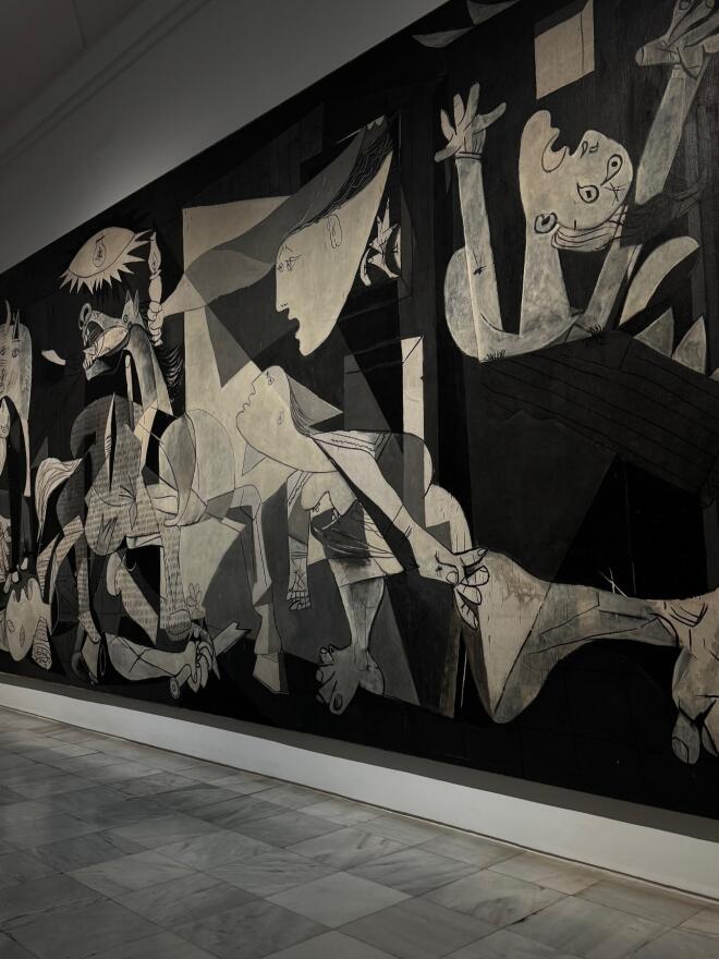 Δανάη Μπάρκα: Οι νέες φωτογραφίες από το ταξίδι της στη Μαδρίτη