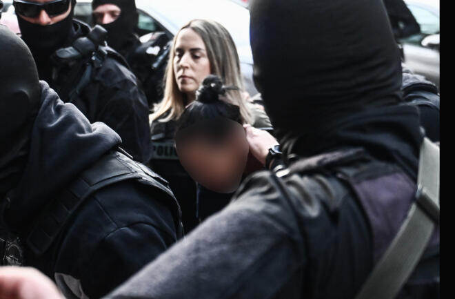 Σαλαμίνα: Προφυλακιστέα η 46χρονη για τη δολοφονία της πεθεράς της