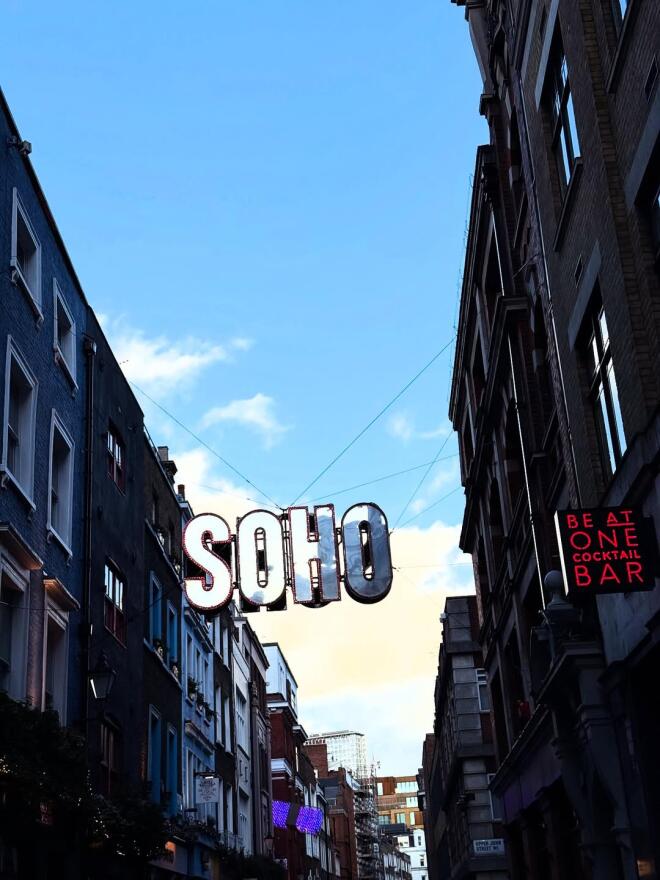 Μαρία Αντωνά – Γιώργος Λιάγκας: Το ρομαντικό ταξίδι στο Λονδίνο