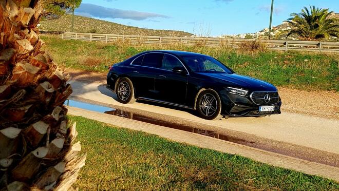 Mercedes-Benz E 220 d: Δοκιμάζουμε την «αστεράτη» λιμουζίνα