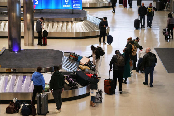 ταξιδιώτες αεροδόδρομιο 1