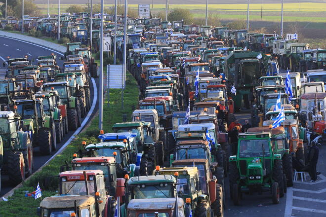 Μπλόκο των αγροτών στη Νίκαια Λάρισας