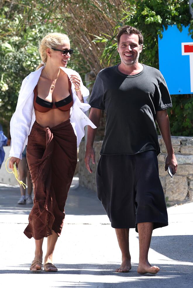  Δούκισσα Νομικού- Δημήτρης Θεοδωρίδης στη Μύκονο, τον Μάιο του 2024/ NDP ΝΙΚΟΣ ΖΟΤΟΣ