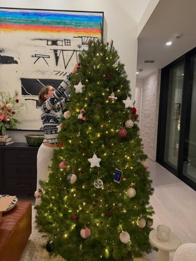 Αμαλία Κωστοπούλου: Έφτιαξε cinnamon rolls την Ημέρα Ευχαριστιών