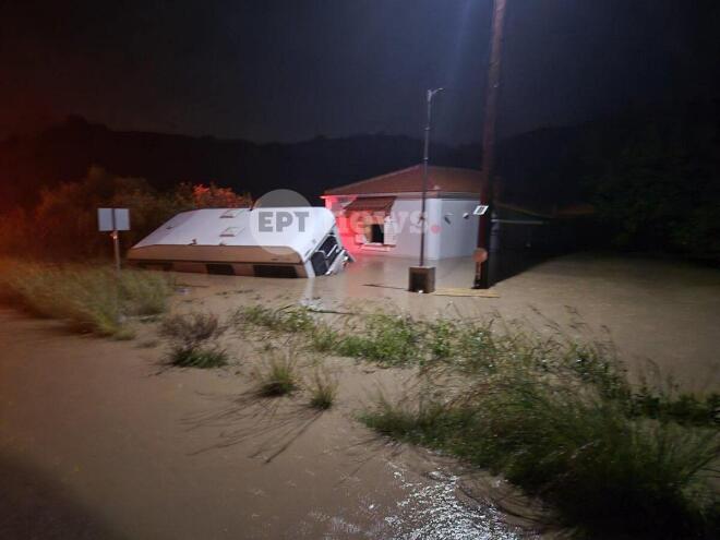 Σοβαρά προβλήματα προκάλεσε στη Λούτσα Φοινικούντας στη Μεσσηνία η κακοκαιρία Byron