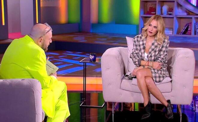 Τζένη Μπότση: Τα αρκετά κιλά που έχασε και το... ράψιμο!