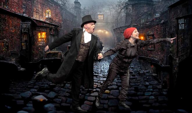 Τα Χριστούγεννα του Σκρουτζ: Στο Πειραιώς 131 με τον Τάκη Παπαματθαίου