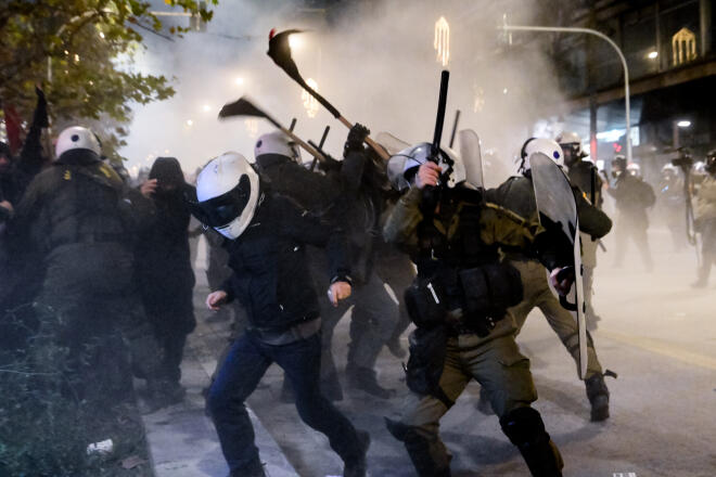 Αλέξης Γρηγορόπουλος: Επεισόδια στην πορεία για τη μνήμη του / Eurokinissi Tατιάνα Μπόλαρη