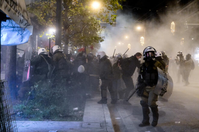 Αλέξης Γρηγορόπουλος: Επεισόδια στην πορεία για τη μνήμη του / Eurokinissi Tατιάνα Μπόλαρη