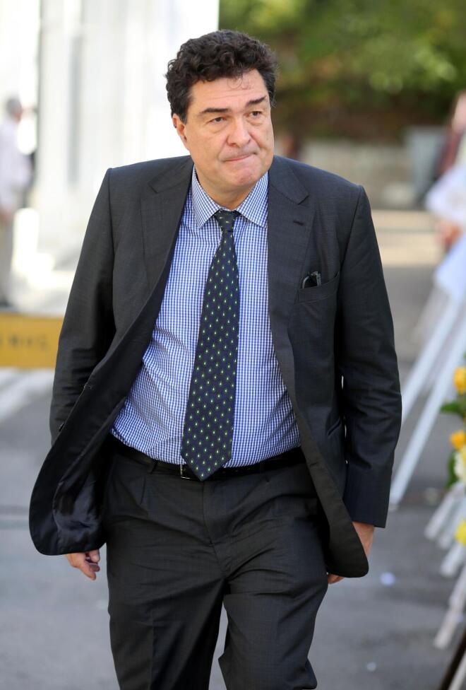 Ο Αλέξης Παπαχελάς αποκάλυψε με άρθρο του ότι έχει καρκίνο του προστάτη