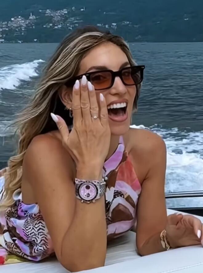 Αθηνά Οικονομάκου μονόπετρο