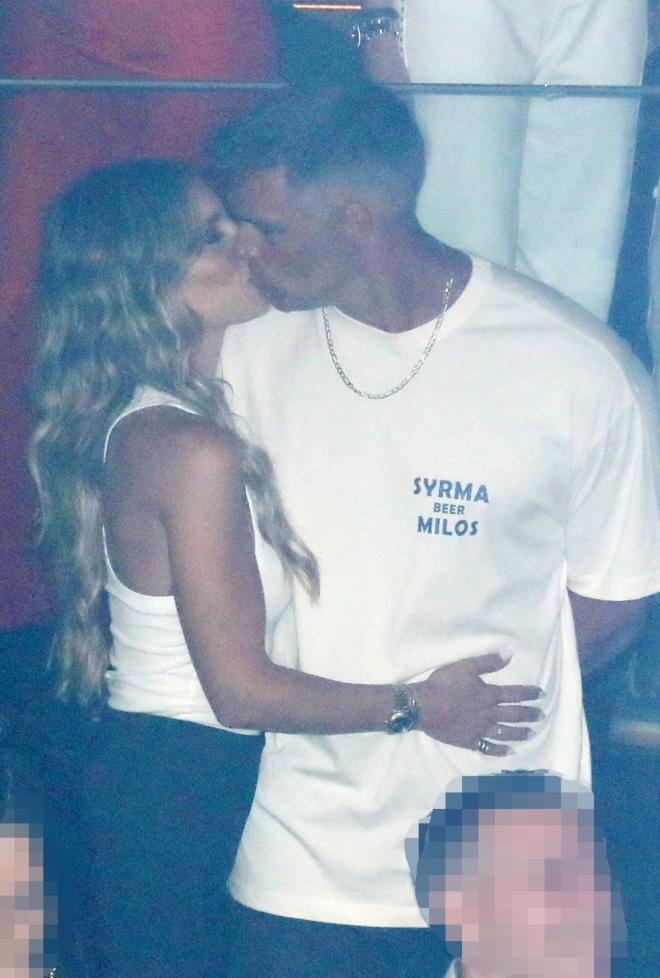 Αθηνά Οικονομάκου - Μπρούνο Τσερέλα: Παντρεύονται το καλοκαίρι στην Πάρο