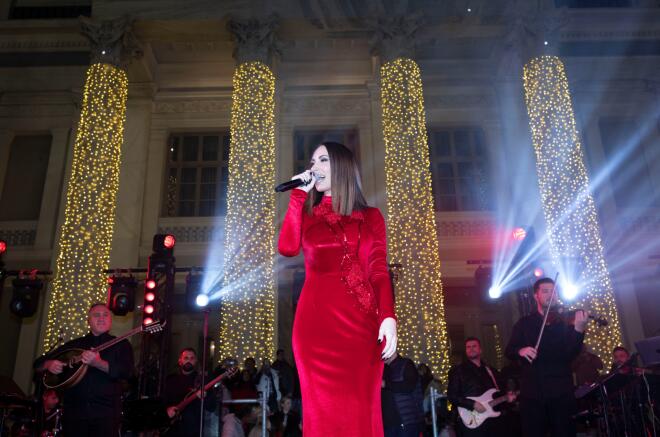 Ανθή Βούλγαρη: Η τρυφερή φωτογραφία με τον σύζυγο και τον γιο της!