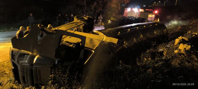 Ανατροπή φορτηγού Άρτα 