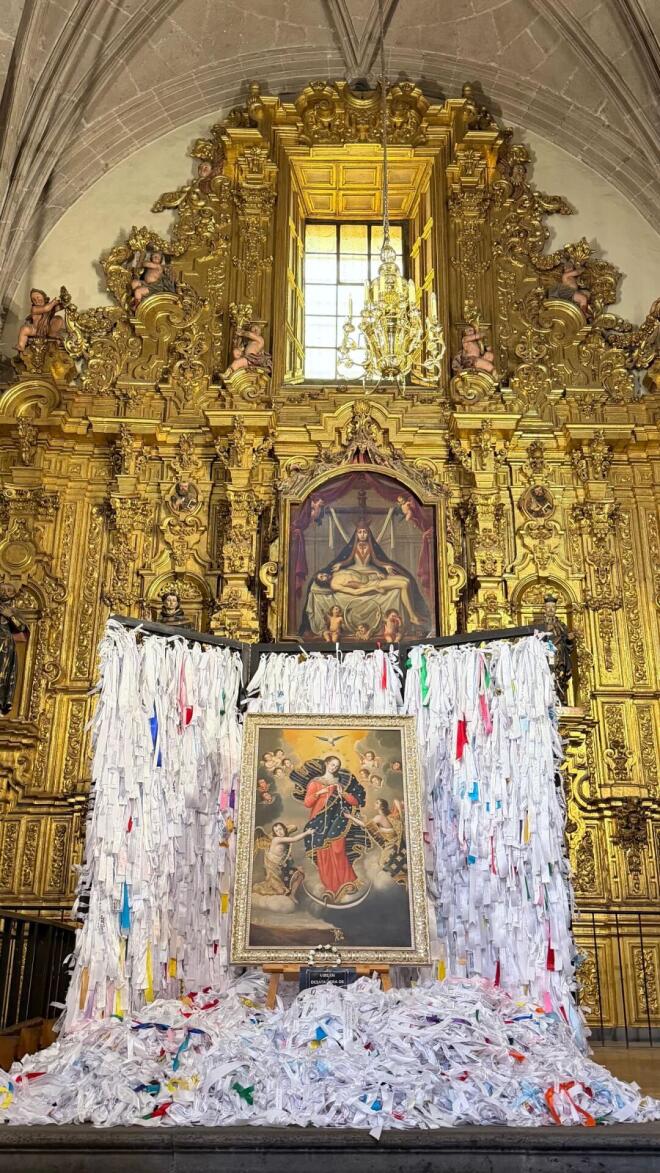 Η Ιωάννα Τούνη επισκέπτεται ιστορικό ναό στο Μεξικό