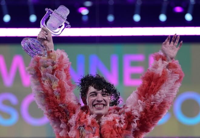 Eurovision: Το Nemo επέστρεψε το βραβείο του λόγω Ισραήλ!