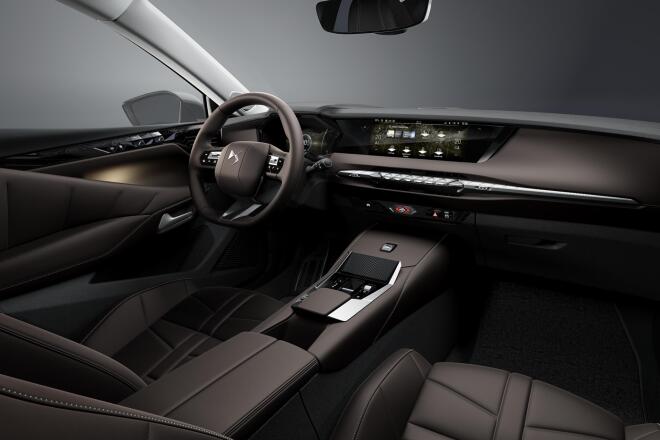 DS N°4: Διαθέσιμο στην Ελλάδα - Εκδόσεις και τιμές