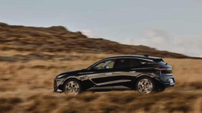 DS N°4: Διαθέσιμο στην Ελλάδα - Εκδόσεις και τιμές